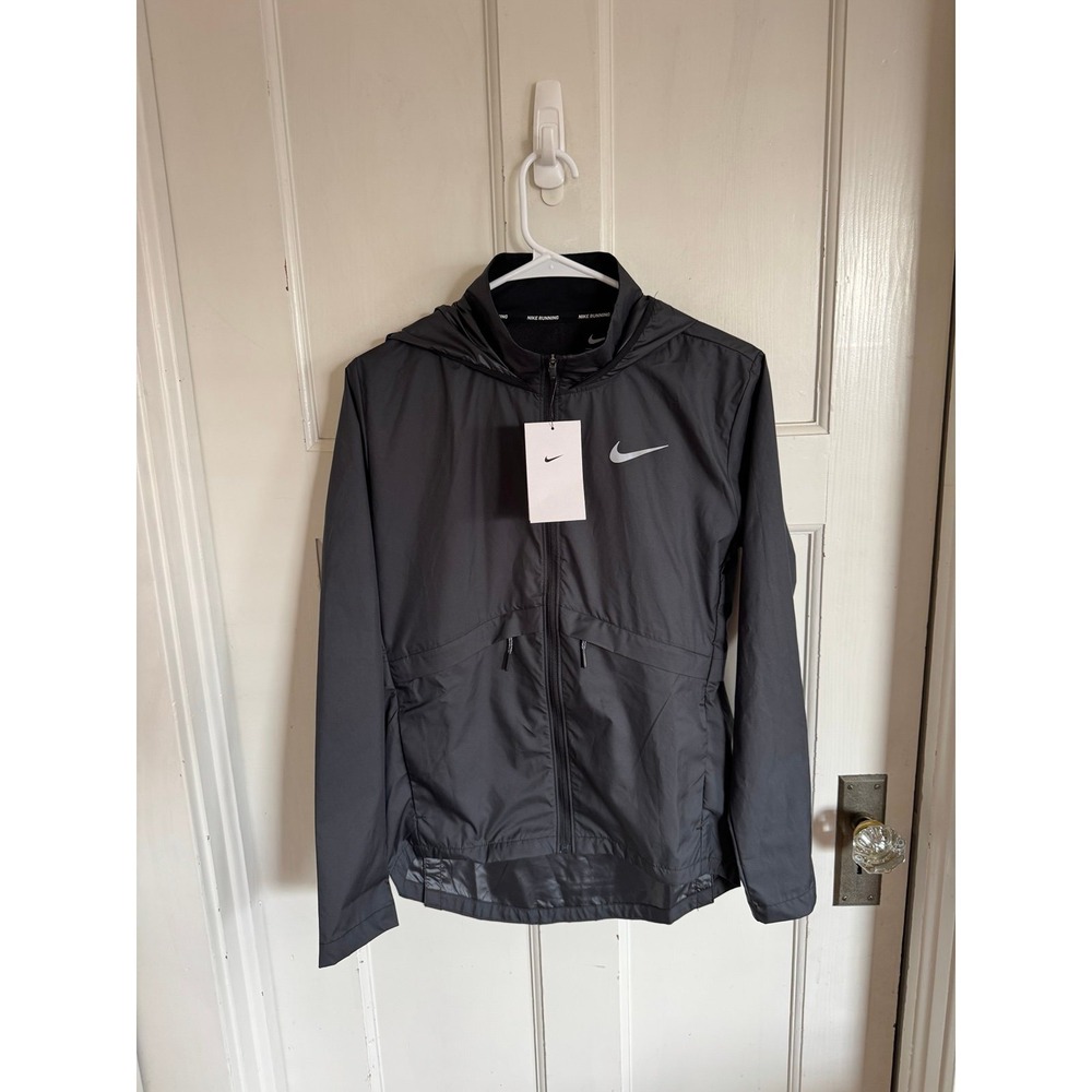NWT Nike Women's Essential Repel Reflec Running Jacket CV8282-010 Size XS